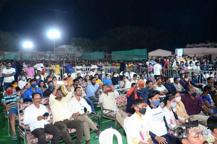 Jathi-Ratnalu-Pre-Release-Event